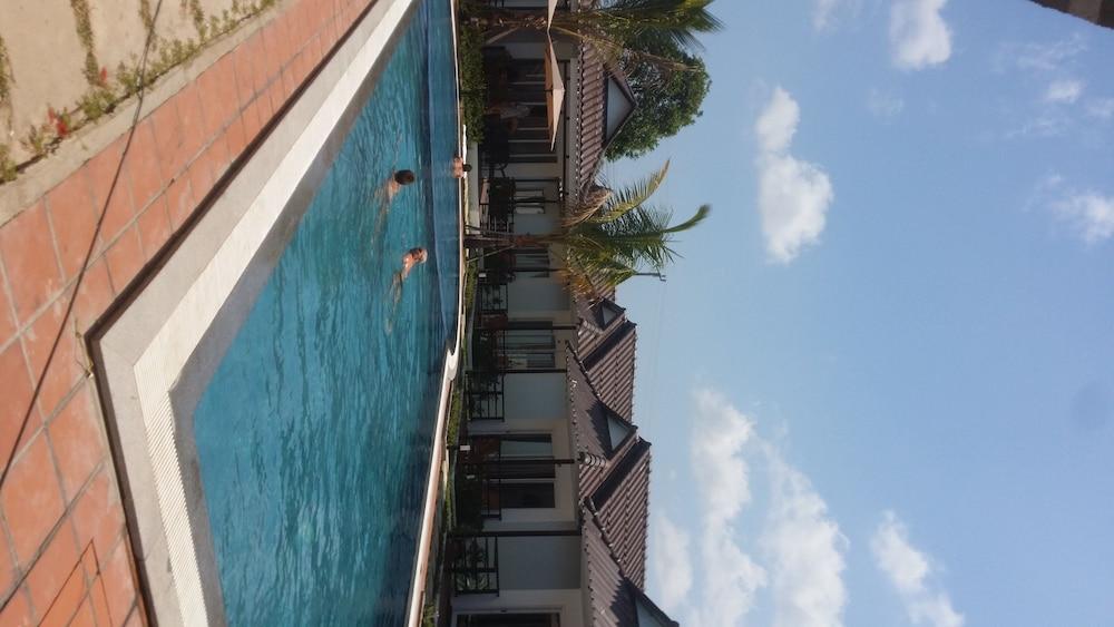 Sea Breeze Resort Sihanoukville Exteriör bild