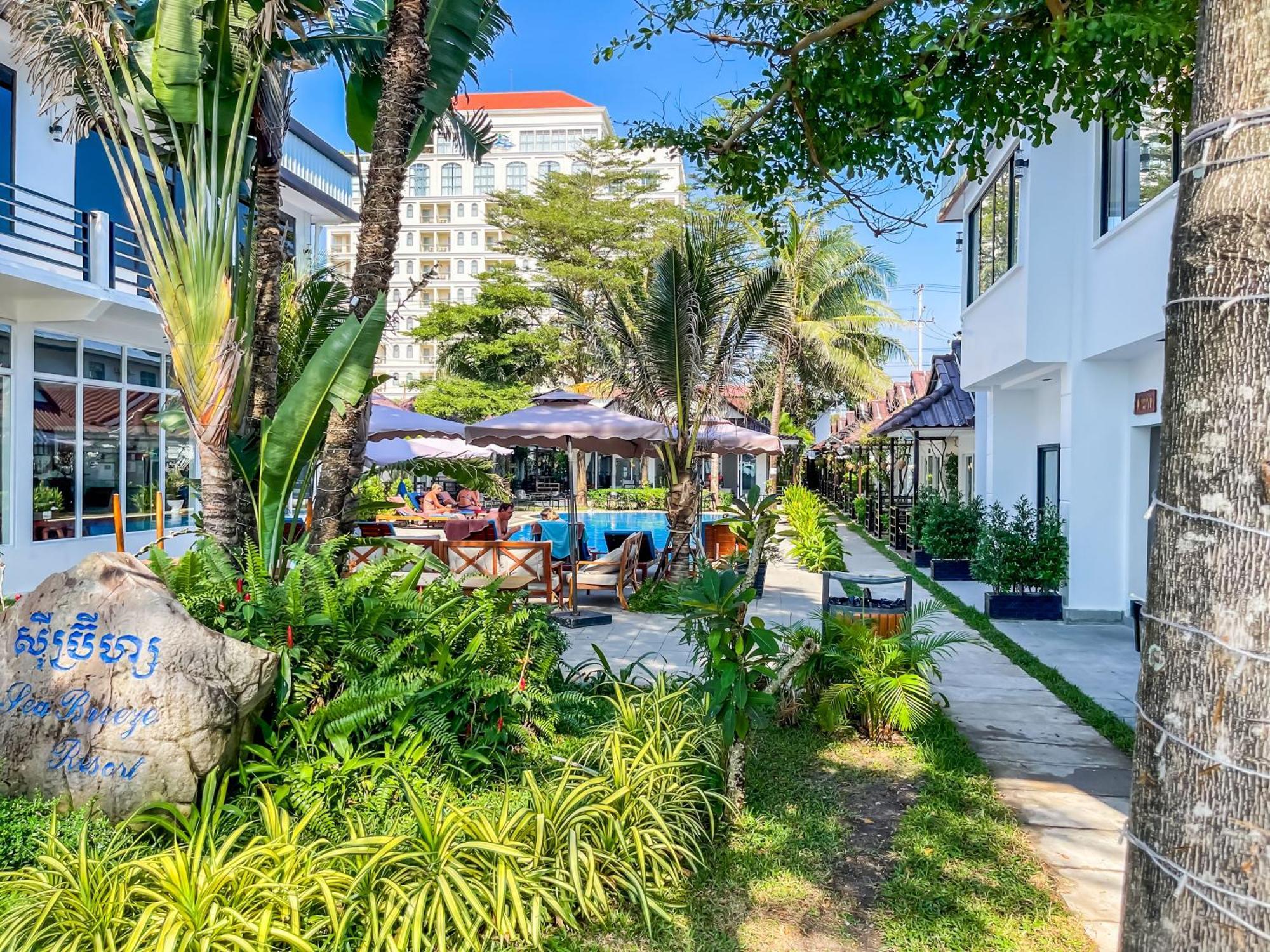 Sea Breeze Resort Sihanoukville Exteriör bild