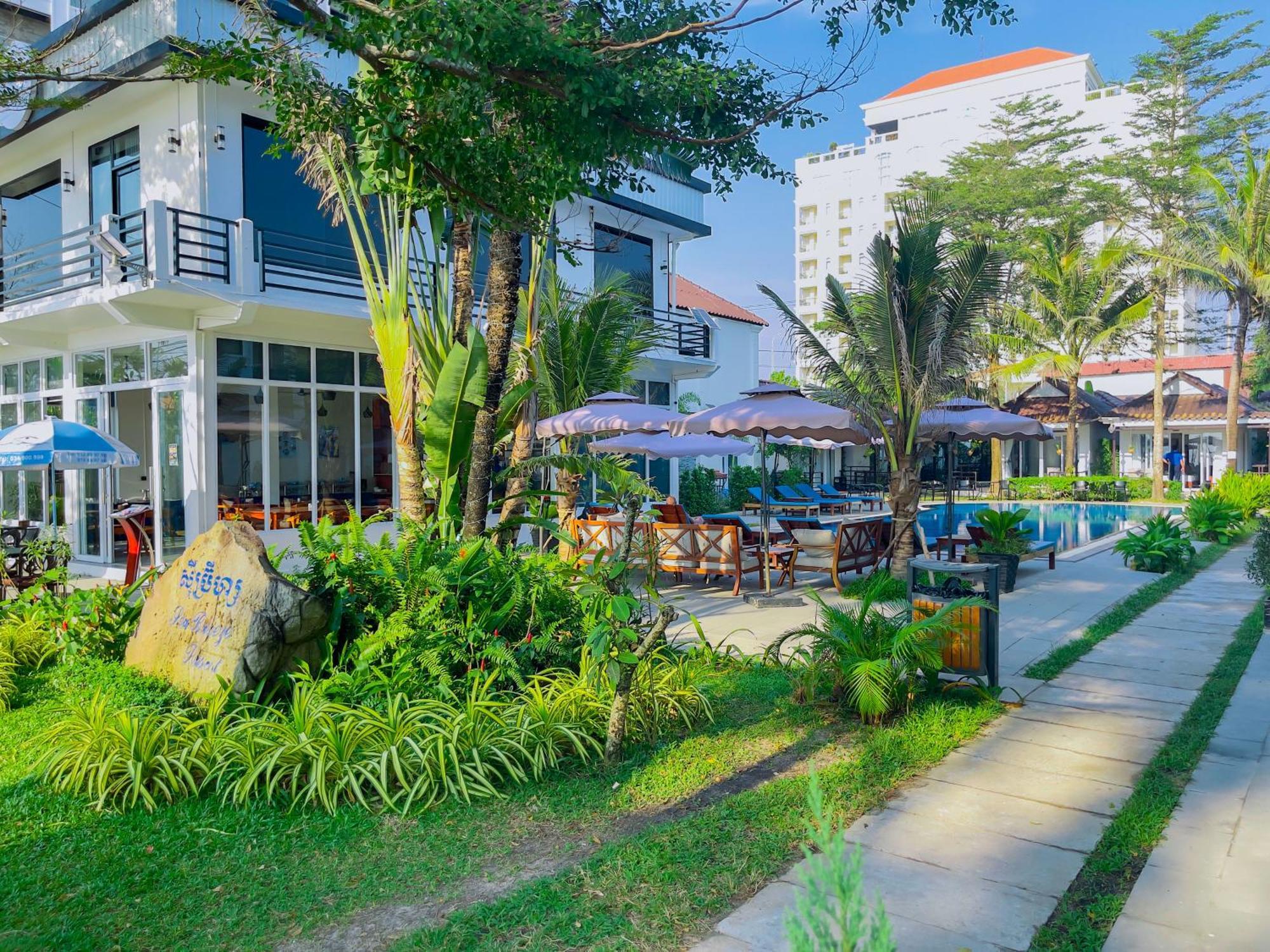 Sea Breeze Resort Sihanoukville Exteriör bild