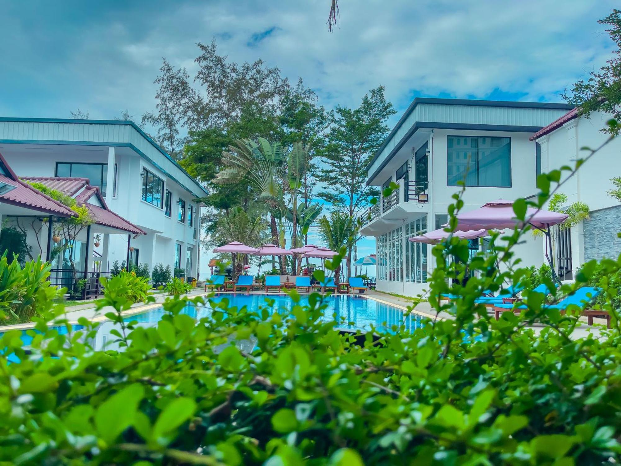 Sea Breeze Resort Sihanoukville Exteriör bild