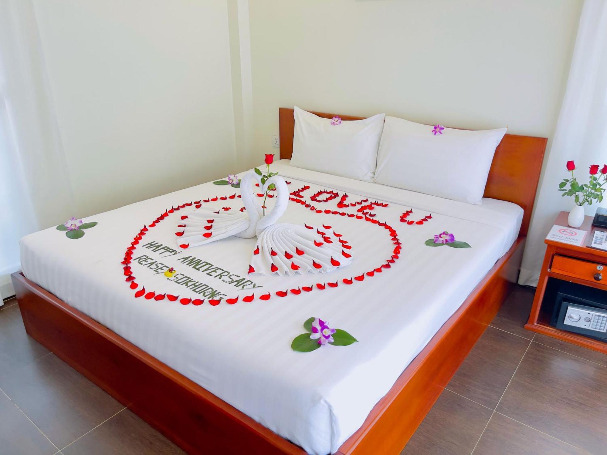 Sea Breeze Resort Sihanoukville Exteriör bild