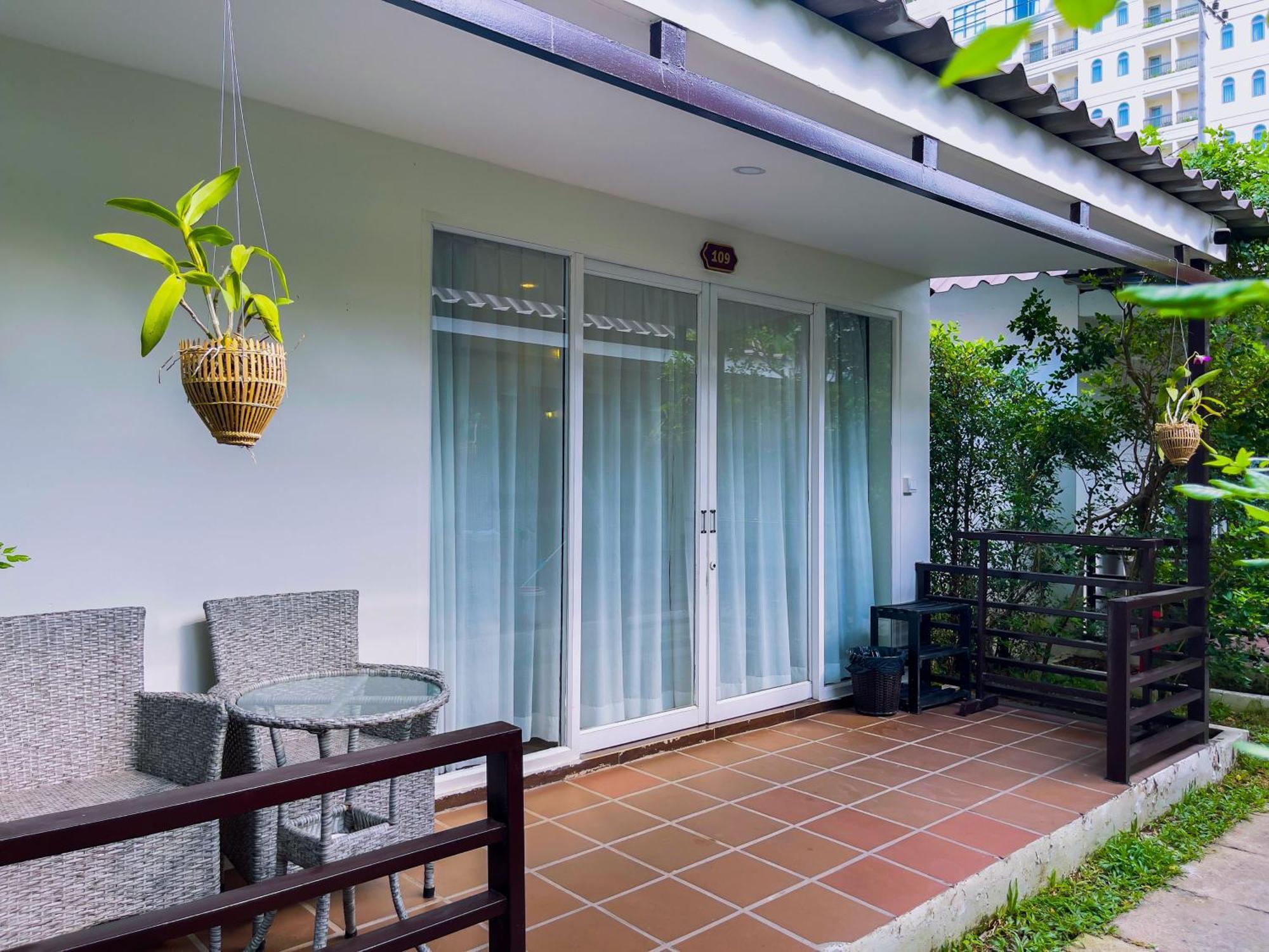 Sea Breeze Resort Sihanoukville Exteriör bild