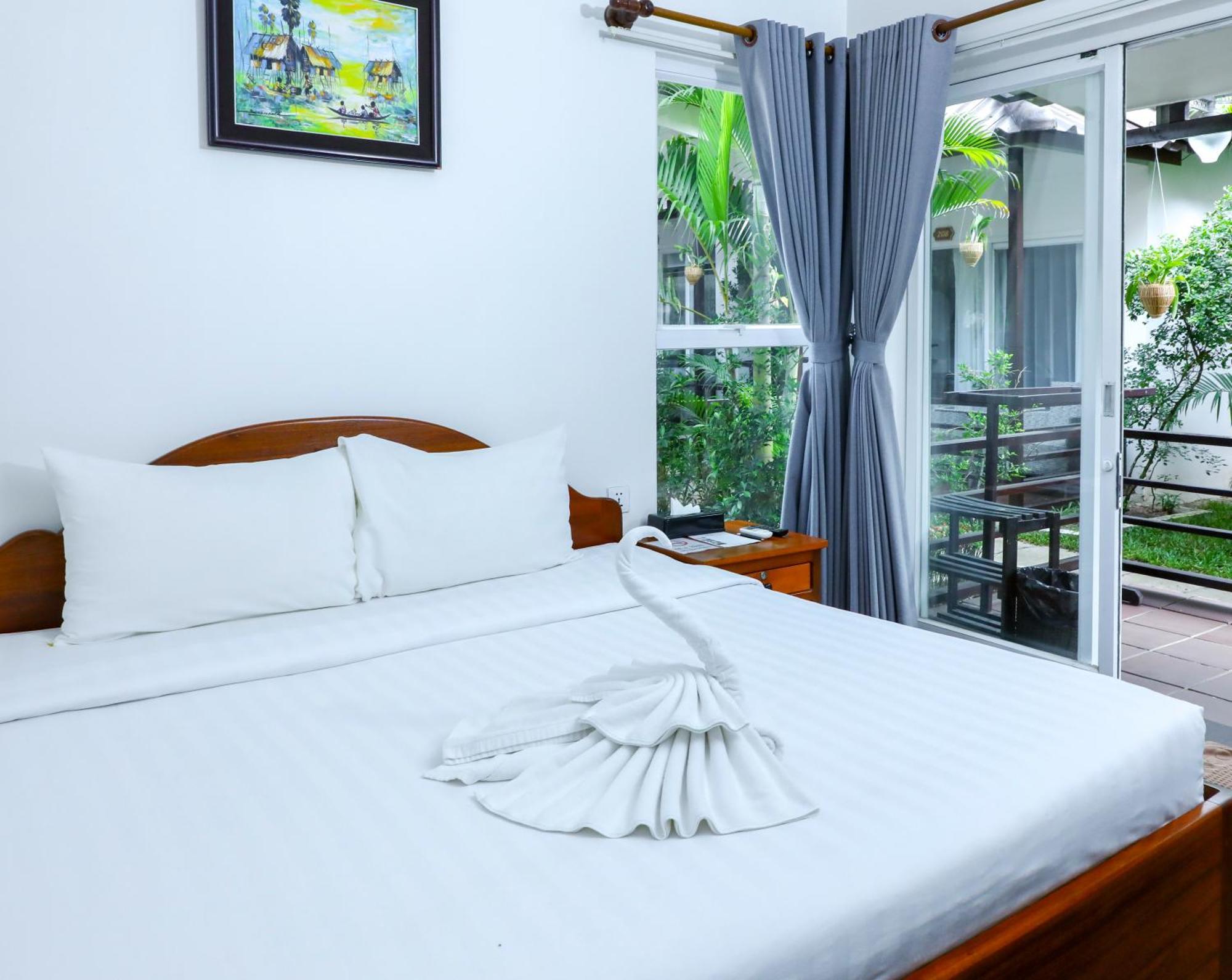 Sea Breeze Resort Sihanoukville Exteriör bild