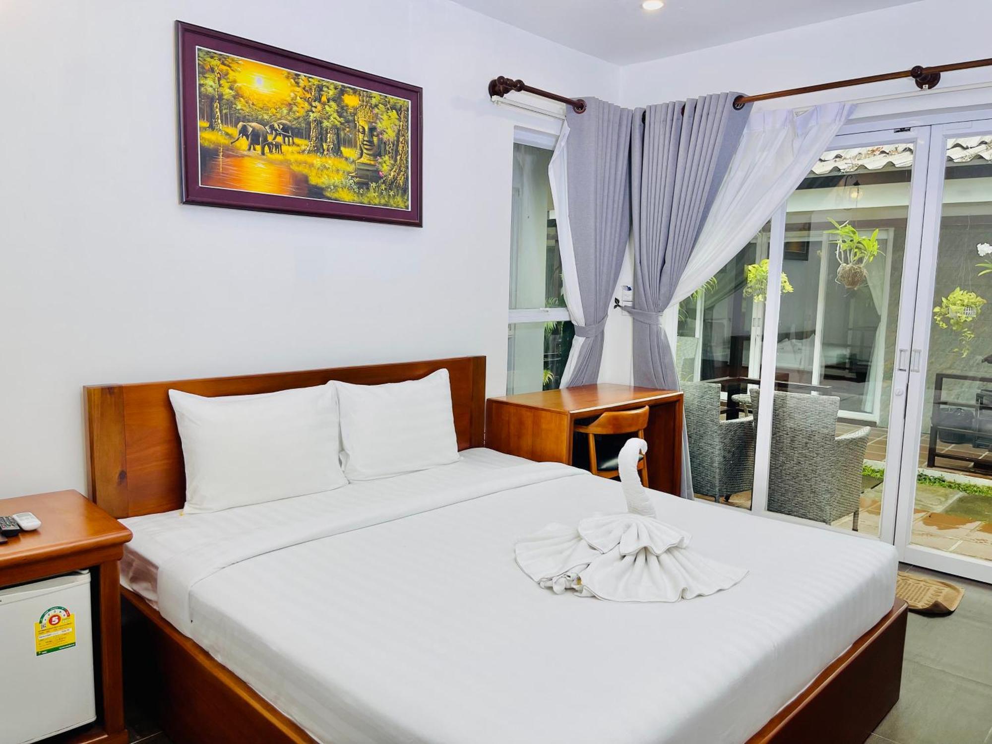 Sea Breeze Resort Sihanoukville Exteriör bild